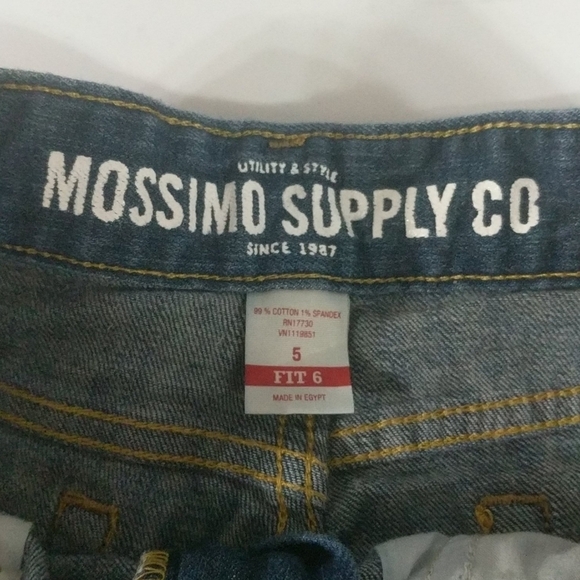 Mossimo Raw Hem Cuffed Denim Shorts - size 5 Fit 6 - Picture 2 of 4